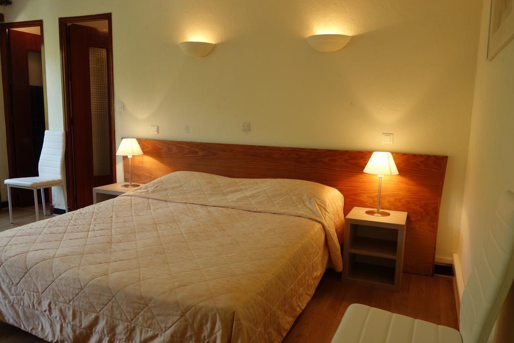 Hotel Le Prejoly Saint-Vallier-de-Thiey Room photo